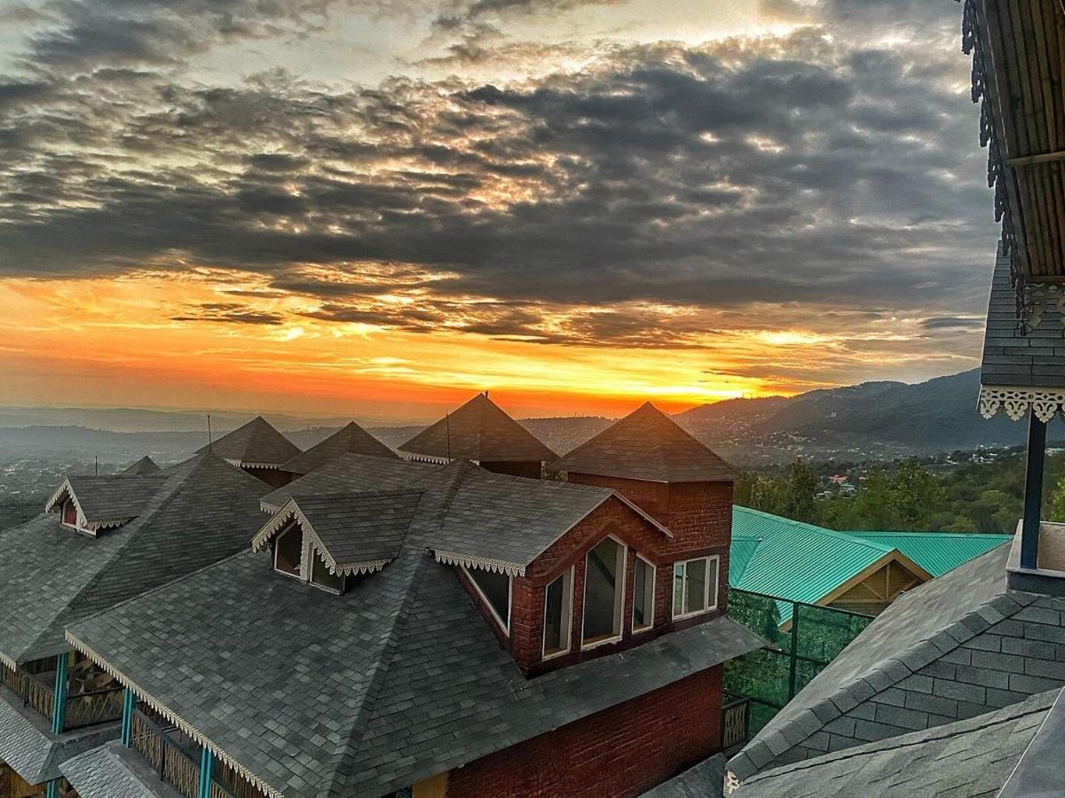 Tiaraa Jujurana Resort T Pathyar Exterior foto